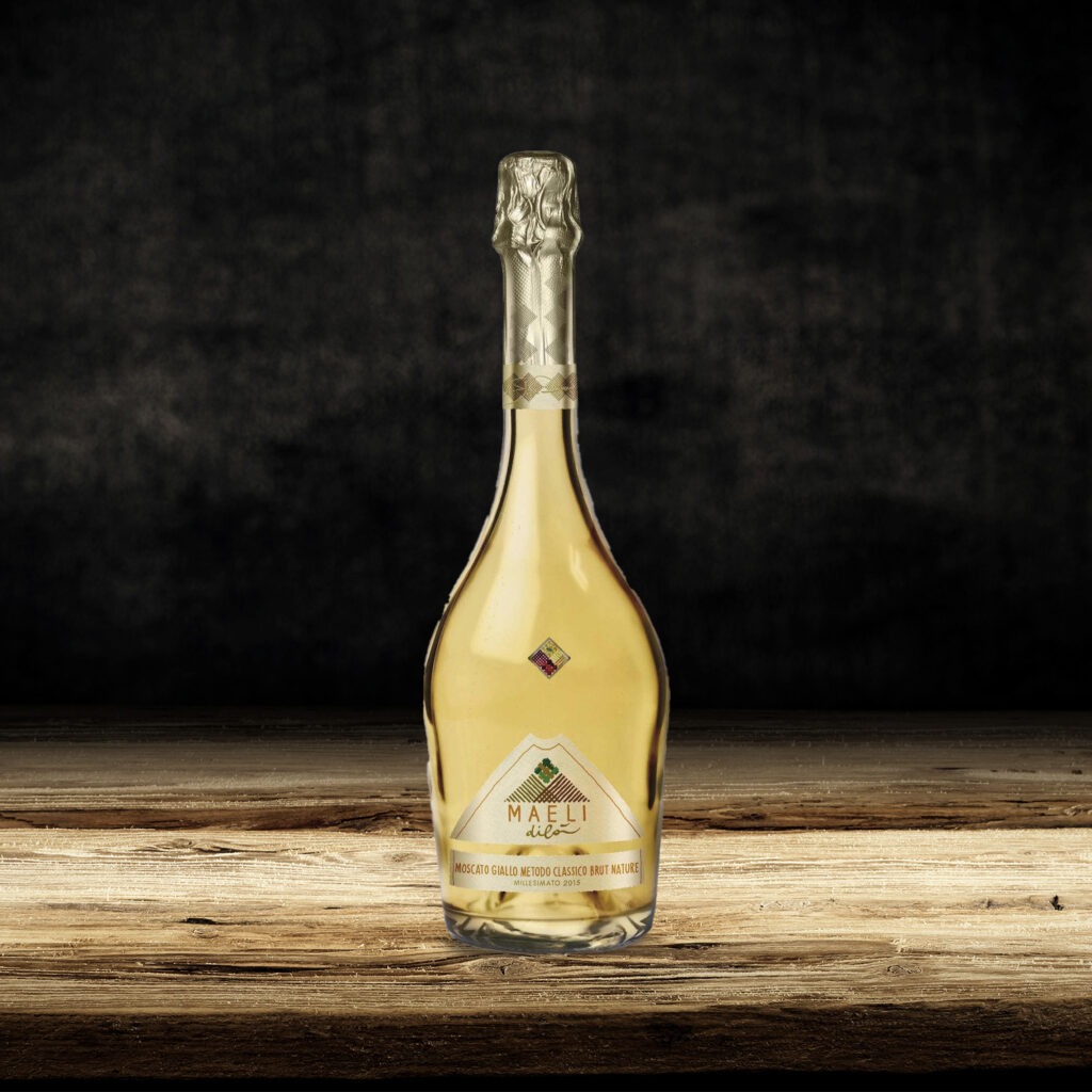 Provenienza: Veneto
uvaggio: Moscato giallo
Formato: 75cl.