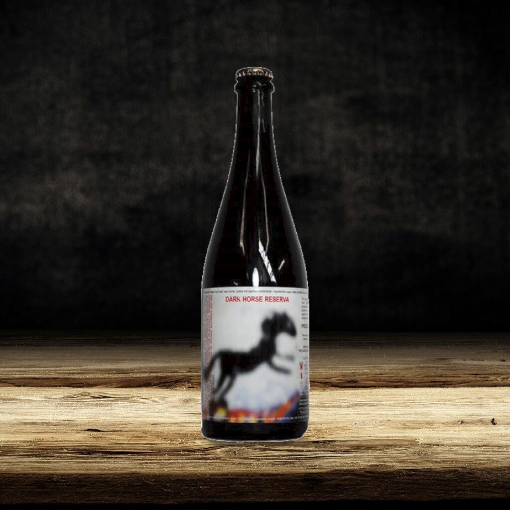 Stile: dark sour ale a fermantazione spontanea invecchiata quattro anni in botti ex vino rosso da bordeaux
Colore: scura
Grado Alcolico: 7,0%
Formato: 75 cl.