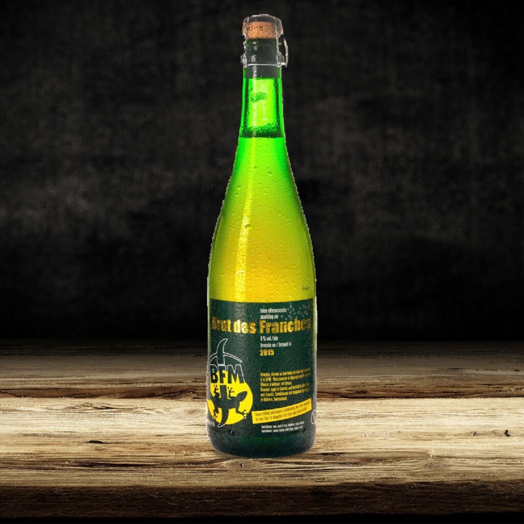 Stile: sour ale con miscela segreta di bfm invecchiata in botti
Colore: chiara
Grado Alcolico: 8,0%
Formato: 75 cl.